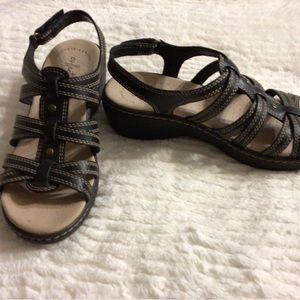 Clarks Women’s Size 6.5M Sandals